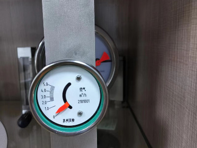 上進(jìn)下出型金屬管轉(zhuǎn)子流量計(jì)